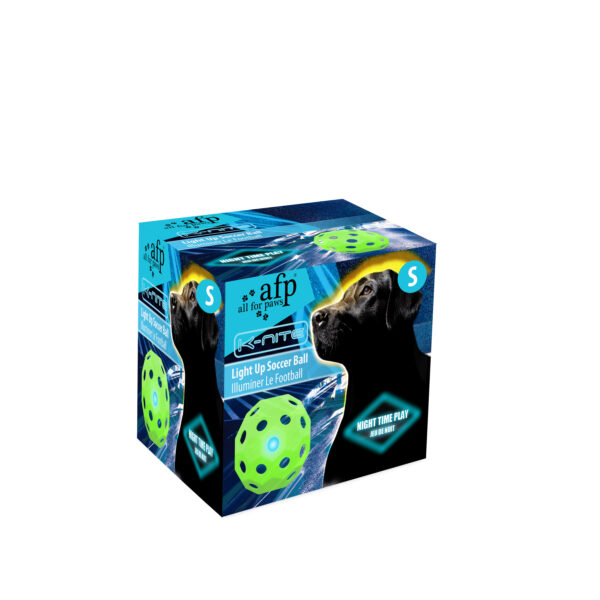 Balle pour chien en forme de ballon de football avec lumière clignotante et ouvertures – AFP K-Nite Light Up Soccer Ball Medium