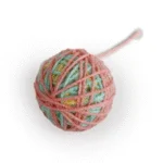 Balle pour chat en fil avec herbe à chat, ø 5,5 cm – AFP Knotty Habit - Yarn Ball – Image 2