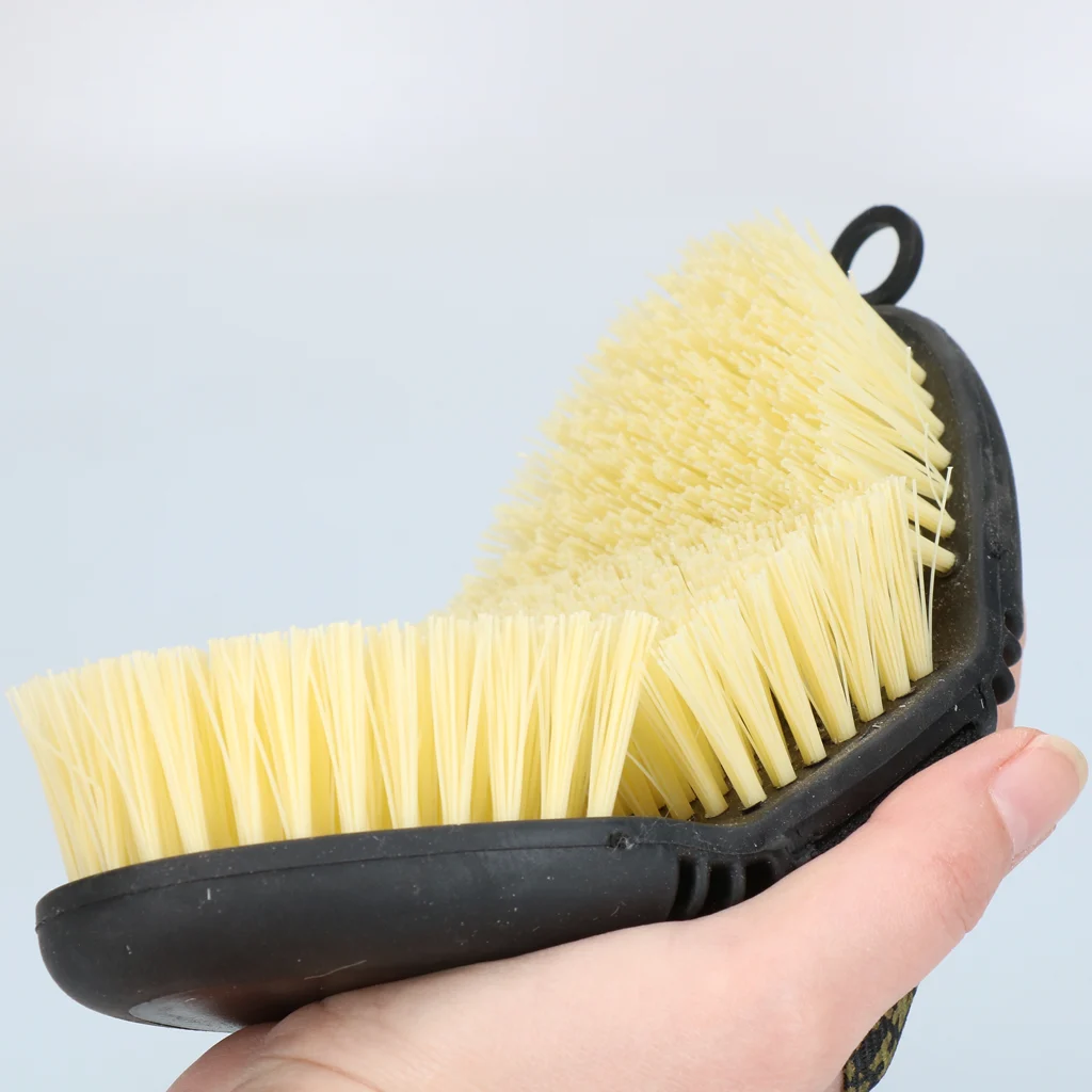 Brosse dure pour chevaux à dessus flexible – Excellent Horse Flexi Brush Scrub – Image 6