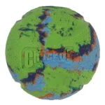 Balle pour chien en caoutchouc recyclé à 40 %, 6,35 cm – Chuckit! Eco Fetch Ball – Image 2