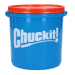 Set de balles pour chien avec seau et trous de drainage, 8 balles M – Chuckit! Bucket – Image 3