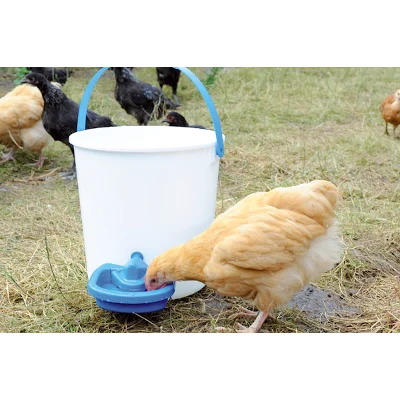 Abreuvoir pour poules en plastique 0,5 l – Image 2