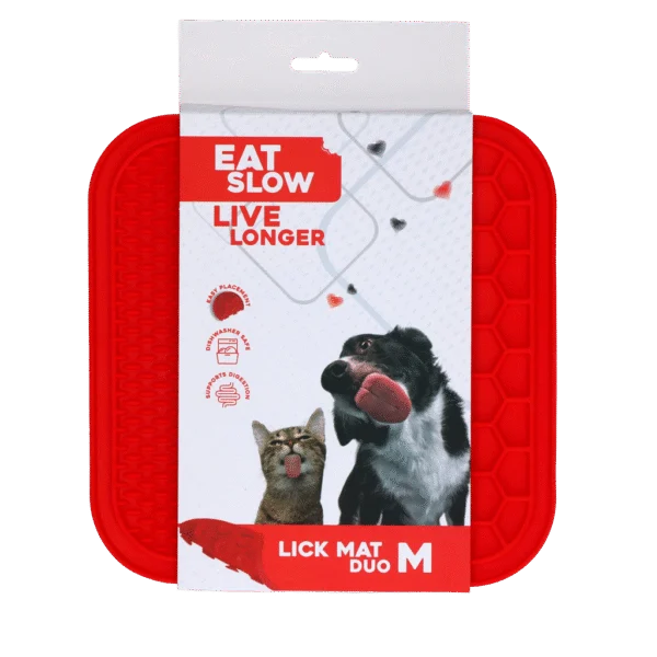 Tapis de léchage pour chiens avec 2 motifs et ventouses, 21 x 21 cm, rouge – Eat Slow Live Longer Lick Mat Duo M