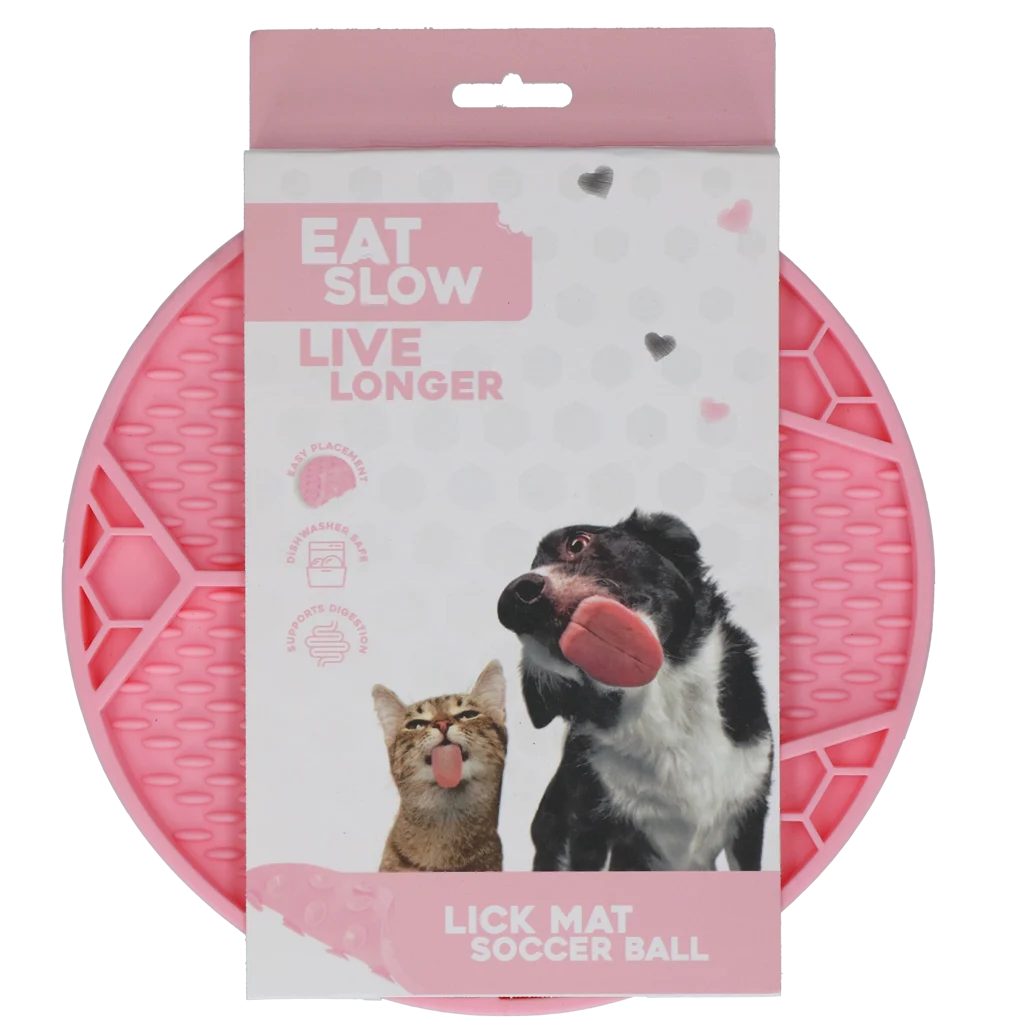 EATS067D.png Tapis de léchage pour chiens avec motif ballon de football et ventouses, Ø 22 cm, rose – Eat Slow Live Longer Lick Mat Soccer Ball – Image 1
