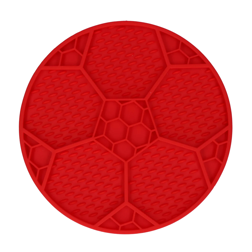 Tapis de léchage pour chiens avec motif de ballon de football et ventouses, Ø 22 cm, rouge – Eat Slow Live Longer Lick Mat Soccer Ball – Image 2