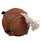 Balle de jeu pour cheval en suède avec boucles pour friandises, marron – Excellent Horse Fun Play Ball Suede – Image 2