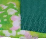 Jouet de fouille avec matière bruissante et compartiment à friandises – Garden Paws Garden Glove Summer Shrubs – Image 4