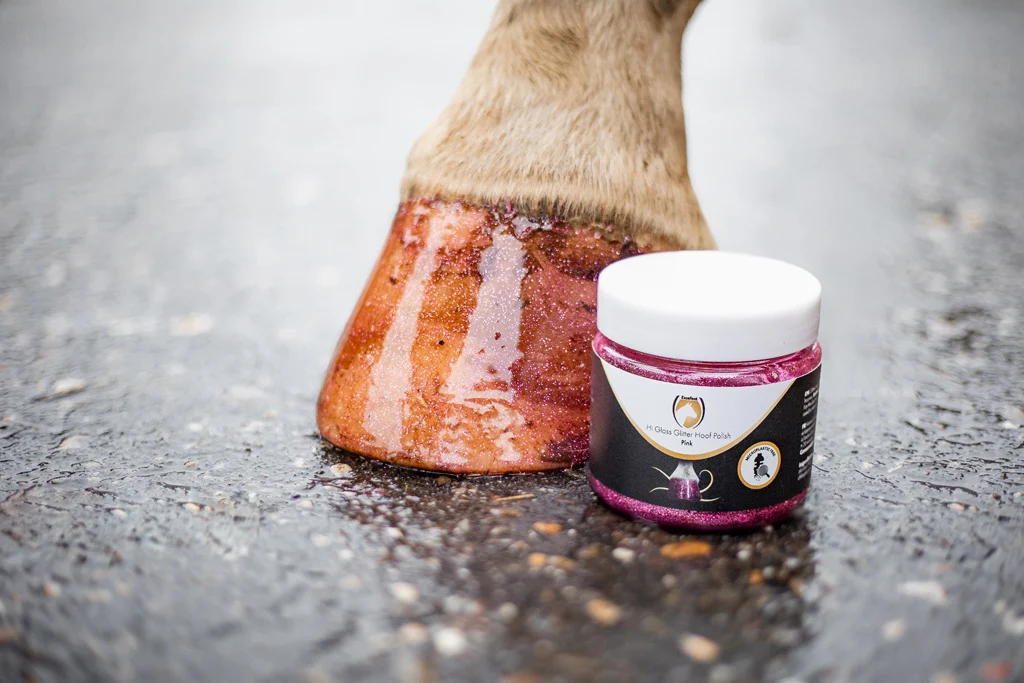 Vernis pailleté pour sabots rose, 150 ml – Excellent Horse Hi Gloss Glitter Hoof Polish – Image 4