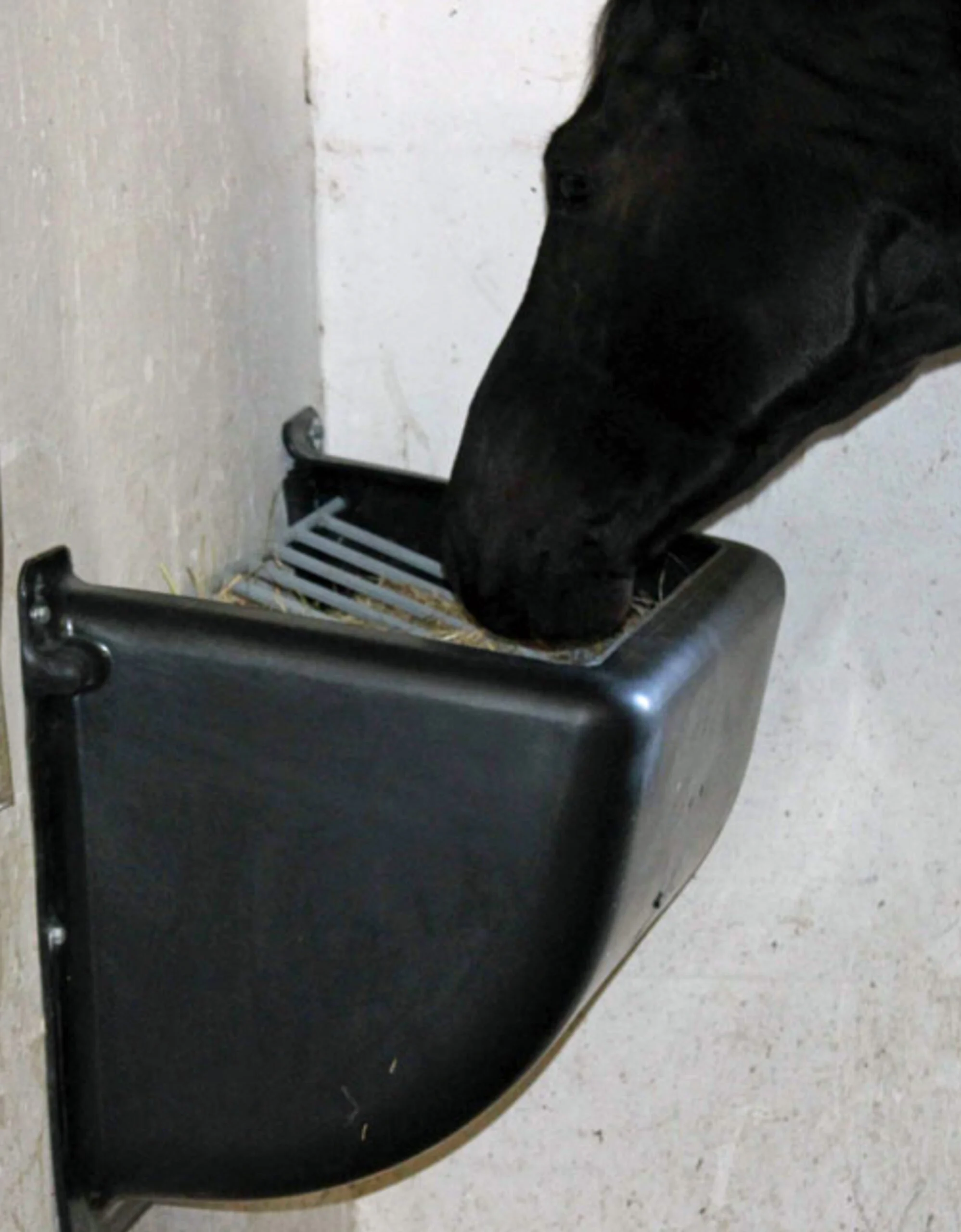 Râtelier à foin slow feeder pour chevaux avec grille en acier, 140 l – Image 2