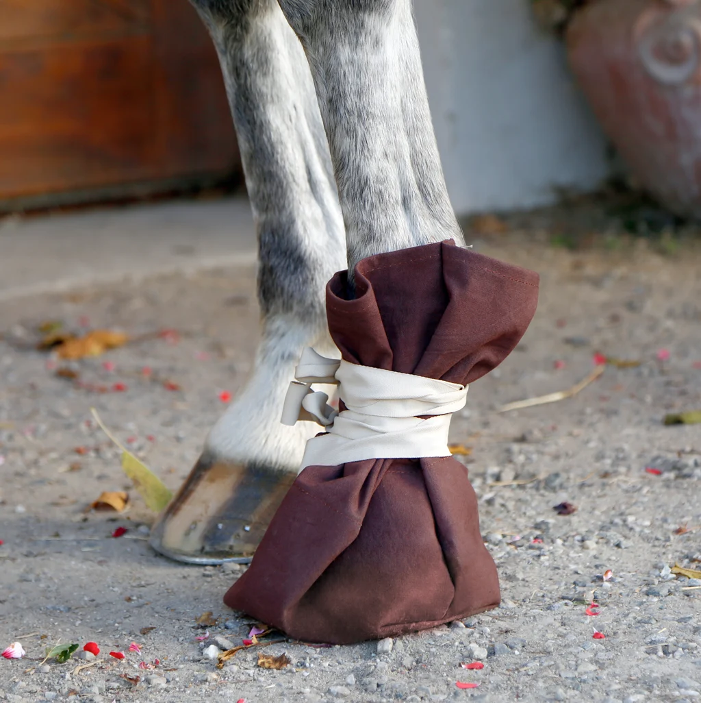 Botte de soin pour sabot en toile avec deux sangles, 15 x 30 cm – Kerbl – Image 4