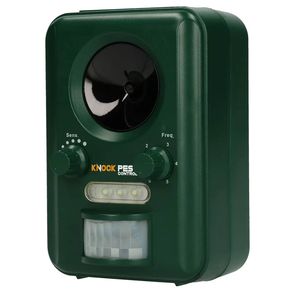 KNOC00053.png Répulsif solaire pour animaux avec détecteur de mouvement et flash – Knock Pest Solar Animal Repeller – Image 1