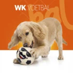 Jouet pour chien en latex avec couineur, orange, M – Holland Mr. WK Soccer – Image 2