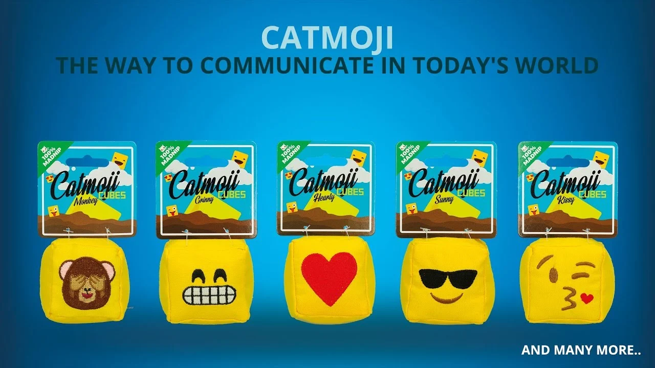 Jouet pour chat emoji avec plumes et MADNIP, ø 6 cm – Catmoji Angry – Image 3