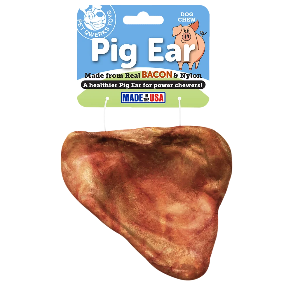PETQPEB1.png Jouet à mâcher en nylon en forme d’oreille de porc, goût bacon, 10 cm – Pet Qwerks Pig Ear M – Image 1
