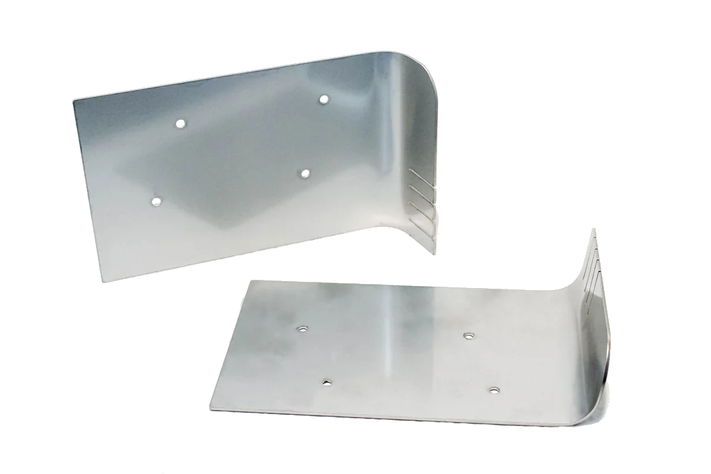Protection pour porte enroulable en RVS304 avec 2 supports muraux – Skipper – Image 1