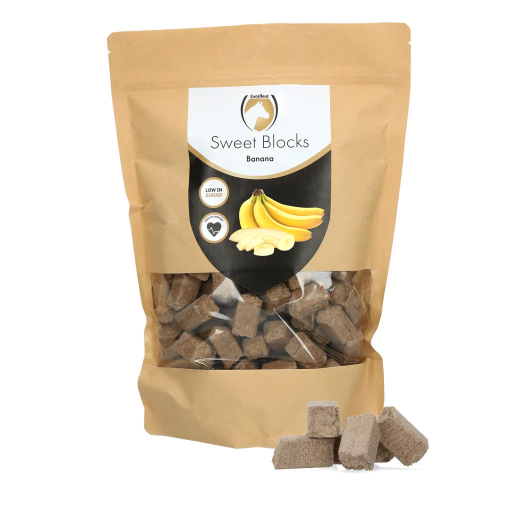 SWEE0013.png Friandises pour chevaux à la banane, pauvres en sucres, 1 kg – Excellent Horse Sweet Blocks – Image 1
