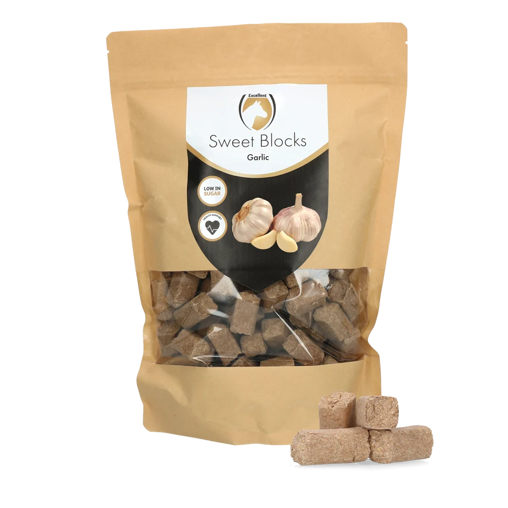 Friandises pour chevaux à l’ail, pauvres en sucre, 1 kg – Excellent Horse Sweet Blocks – Image 1