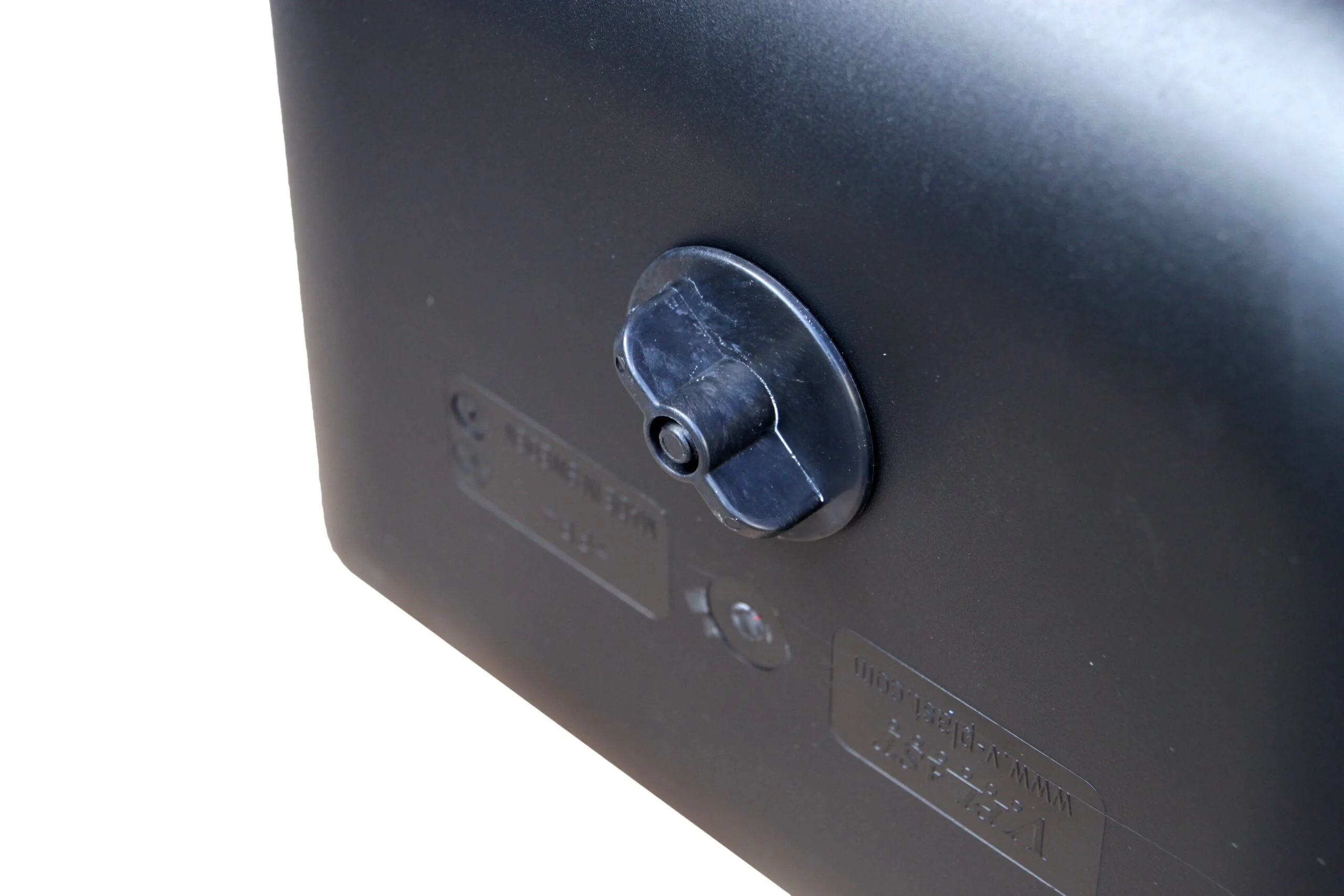 Mangeoire et abreuvoir en plastique noir avec rebord relevé, 15 l – Vplast – Image 2