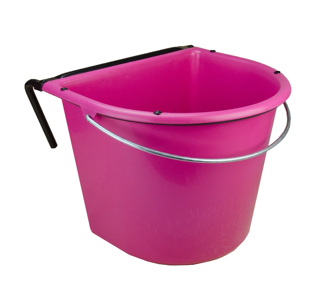 Mangeoire suspendue pour chevaux avec anse métallique, 15 l, rose – Vplast – Image 2