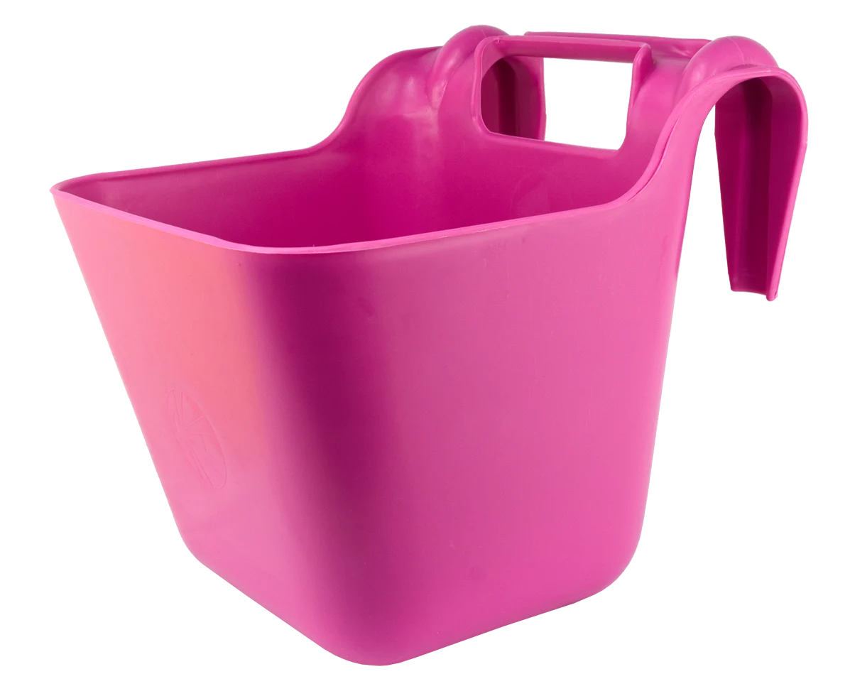 Mangeoire suspendue pour chevaux avec poignée, 14 l, rose – Ok-Plast – Image 1