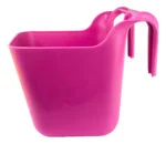 Mangeoire suspendue pour chevaux avec poignée, 14 l, rose – Ok-Plast – Image 3